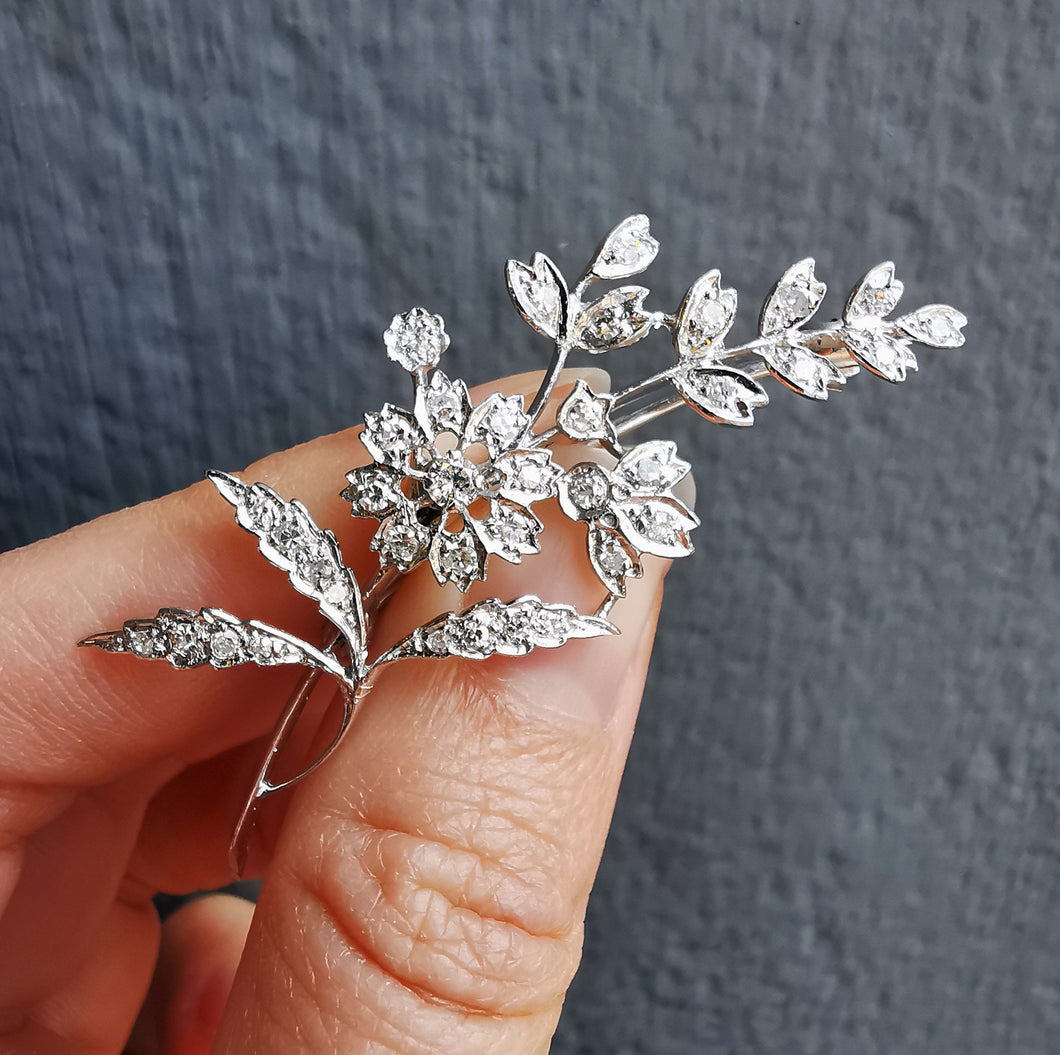 Vintage 18ct White Gold Diamond Floral Brooch