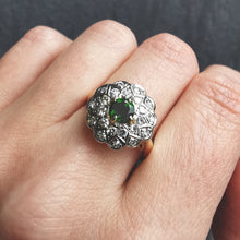 Load image into Gallery viewer, Vintage 18ct Gold Chrome Diopside &amp; Diamond Ring
